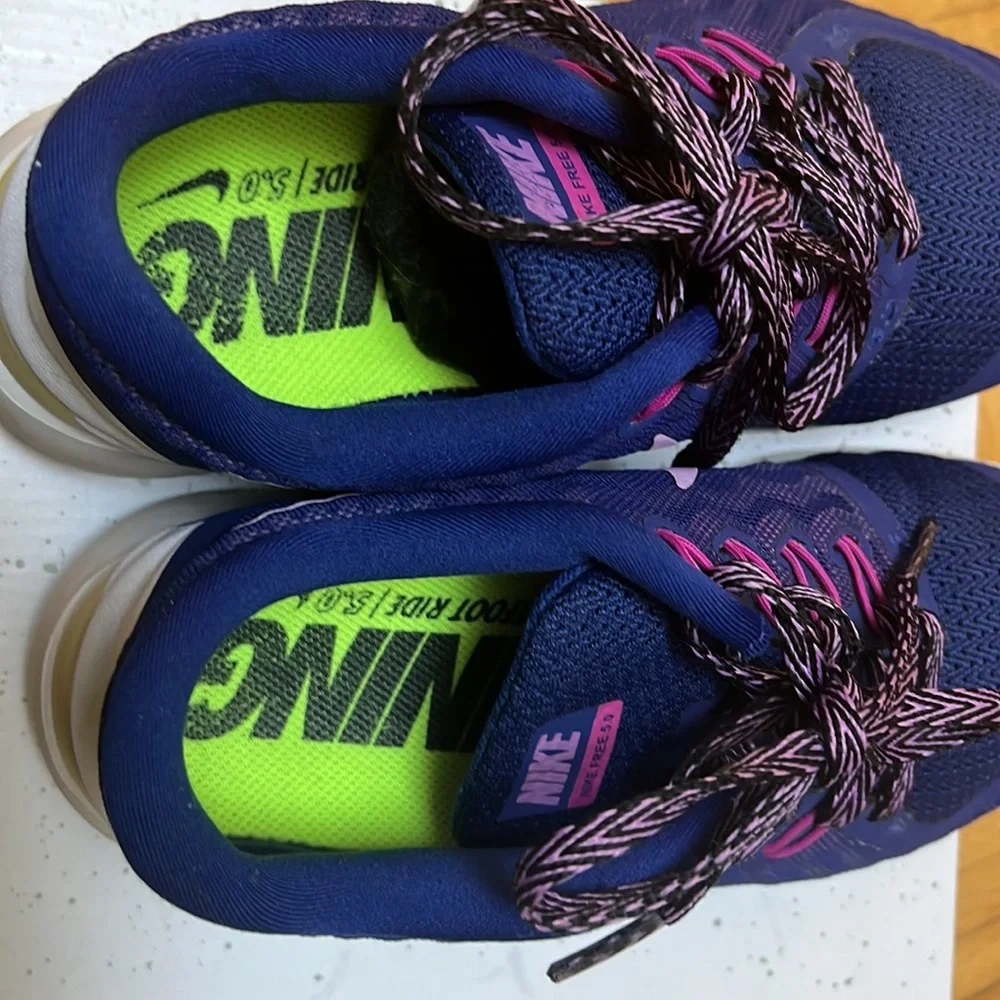 Nike Free 5.0 running shoes, size 6.5 - Picture 3 of 8